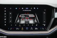 Volkswagen Touareg din 2025 cu 4.000 km - oferta VOL164058 - foto 35