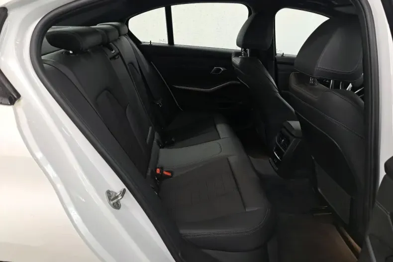 BMW Seria 3 din 2020 cu 118.633 km - oferta BMW164060 - foto 7