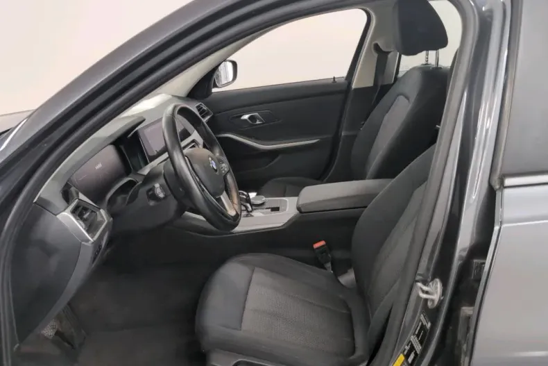 BMW Seria 3 din 2020 cu 115.584 km - oferta BMW164061 - foto 7