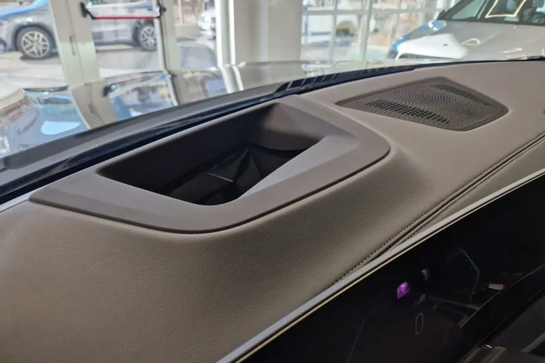 BMW X6 din 2025 cu 25.500 km - oferta BMW164071 - foto 20