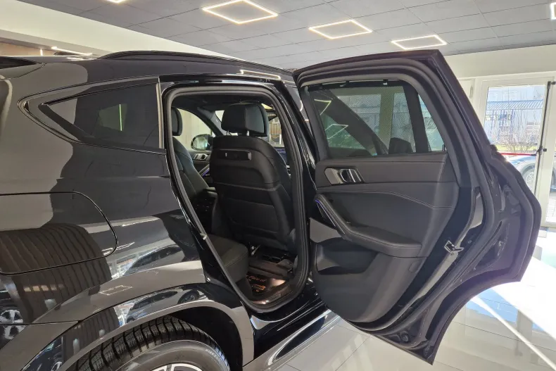 BMW X6 din 2025 cu 25.500 km - oferta BMW164071 - foto 31