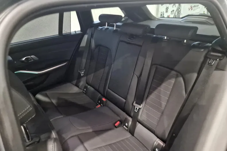 BMW Seria 3 din 2023 cu 156.000 km - oferta BMW164073 - foto 17