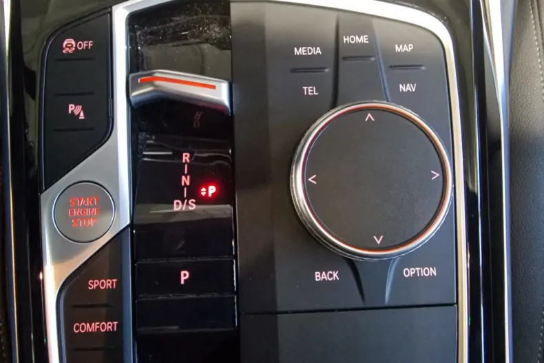 BMW Seria 3 din 2023 cu 156.000 km - oferta BMW164073 - foto 32