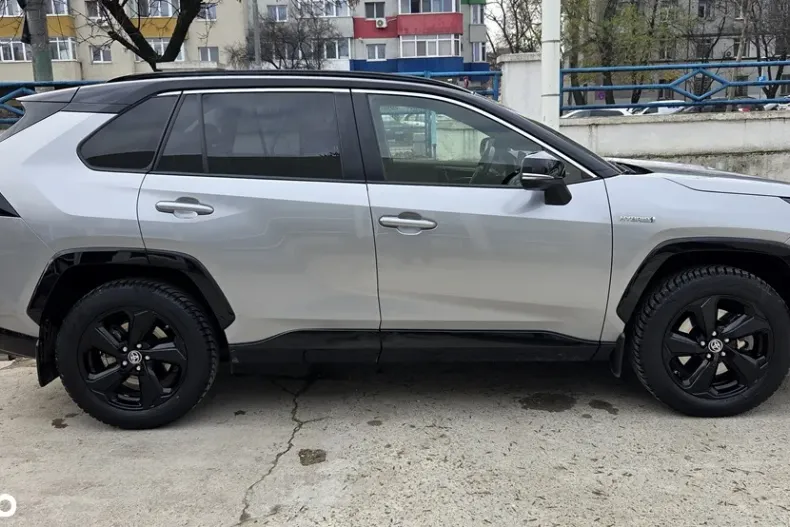Toyota RAV4 din 2020 cu 39.560 km - oferta TOY164076 - foto 8