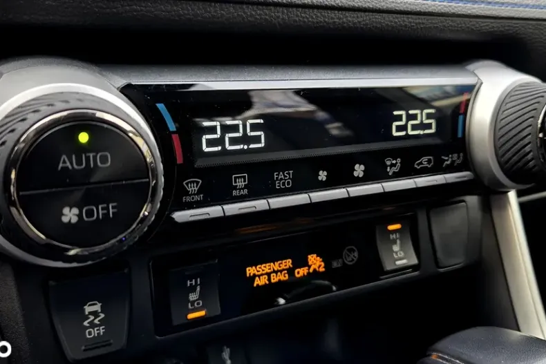 Toyota RAV4 din 2020 cu 39.560 km - oferta TOY164076 - foto 26