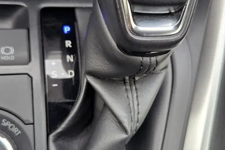 Toyota RAV4 din 2020 cu 39.560 km - oferta TOY164076 - foto 28