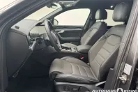 Volkswagen Touareg din 2024 cu 15.877 km - oferta VOL164080 - foto 6