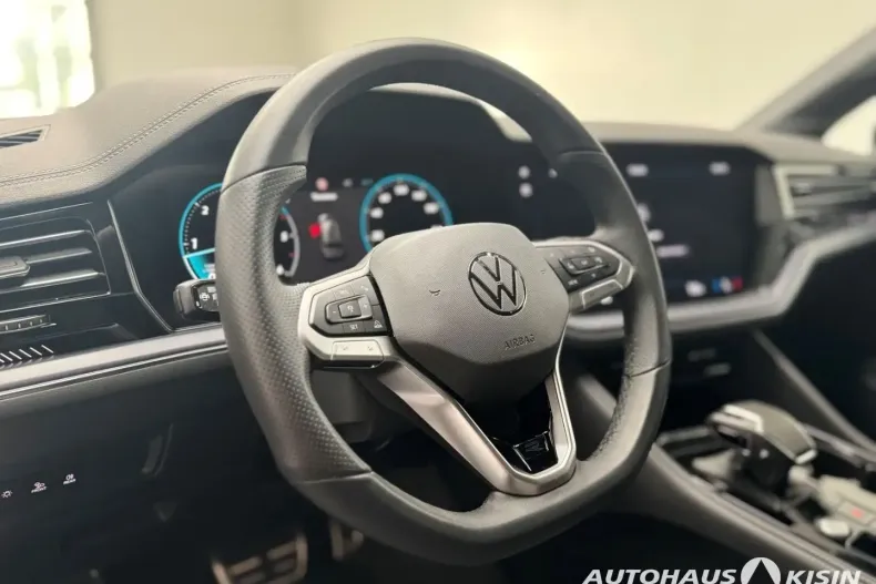 Volkswagen Touareg din 2024 cu 15.877 km - oferta VOL164080 - foto 10