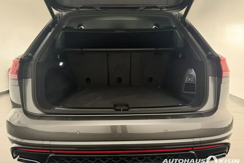 Volkswagen Touareg din 2024 cu 15.877 km - oferta VOL164080 - foto 14