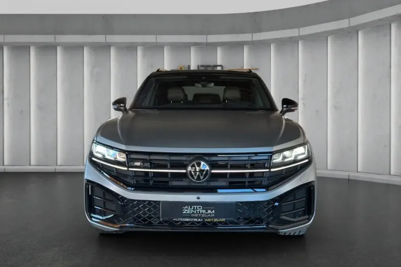 Volkswagen Touareg din 2024 cu 14.900 km - oferta VOL164083 - foto 2