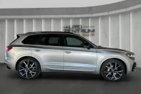 Volkswagen Touareg din 2024 cu 14.900 km - oferta VOL164083 - foto 6