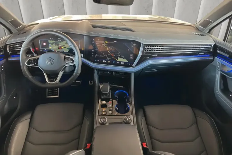 Volkswagen Touareg din 2024 cu 14.900 km - oferta VOL164083 - foto 11