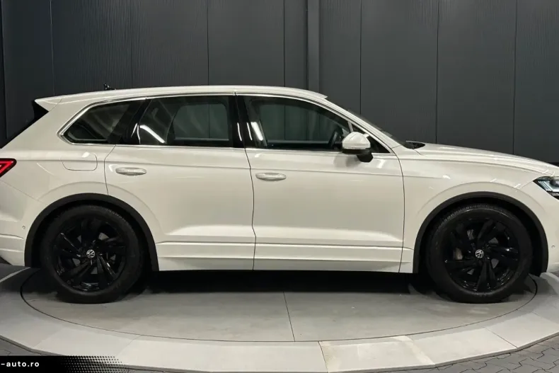 Volkswagen Touareg din 2025 cu 24.000 km - oferta VOL164084 - foto 6