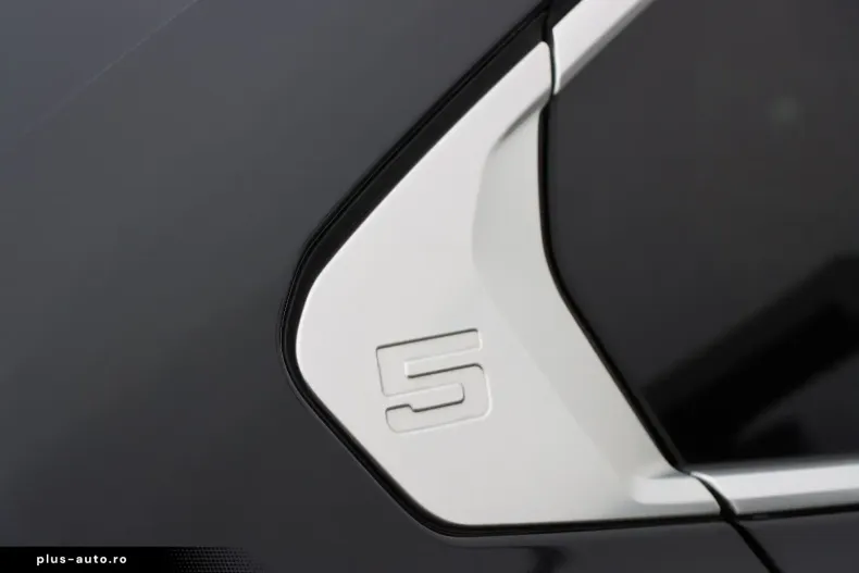 BMW 530 din 2024 cu 77.900 km - oferta BMW164086 - foto 11