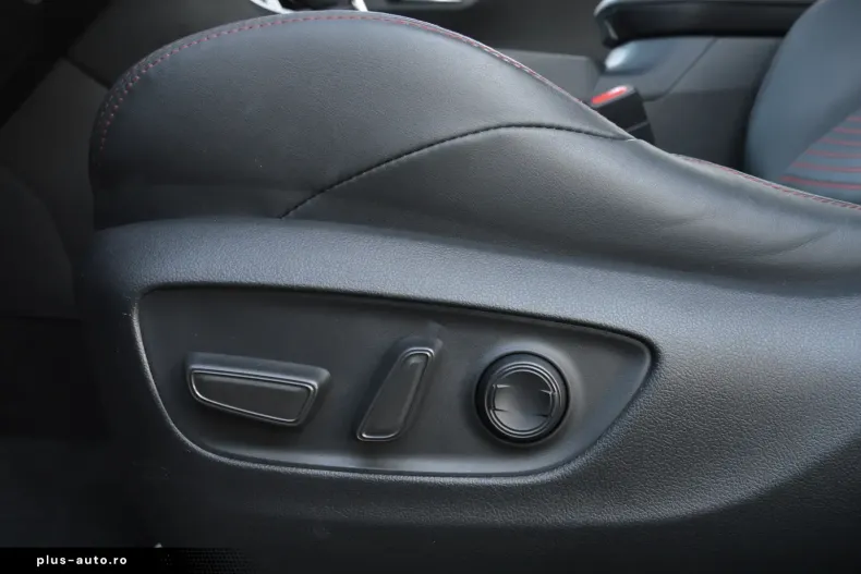 Toyota RAV4 din 2023 cu 102.600 km - oferta TOY164088 - foto 30