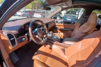 Porsche Cayenne din 2021 cu 40.292 km - oferta POR164092 - foto 8