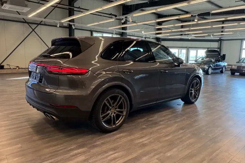 Porsche Cayenne din 2022 cu 70.800 km - oferta POR164095 - foto 3