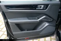 Porsche Cayenne din 2021 cu 71.140 km - oferta POR164096 - foto 10