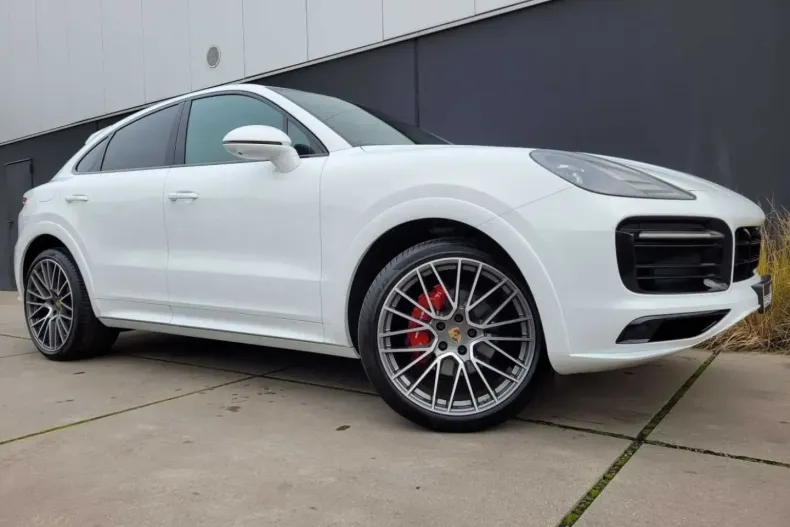Porsche Cayenne din 2021 cu 48.091 km - oferta POR164097 - foto 1