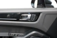 Porsche Cayenne din 2022 cu 67.899 km - oferta POR164098 - foto 11