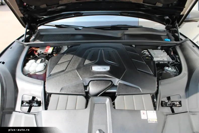 Porsche Cayenne din 2022 cu 67.899 km - oferta POR164098 - foto 18