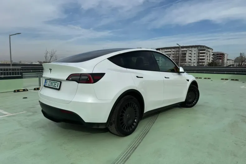 Tesla Model Y din 2022 cu 43.500 km - oferta TES164104 - foto 8