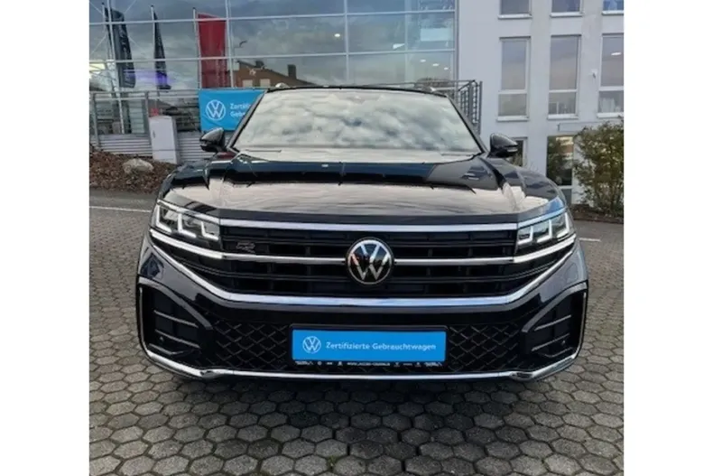 Volkswagen Touareg din 2025 cu 25.393 km - oferta VOL164105 - foto 2