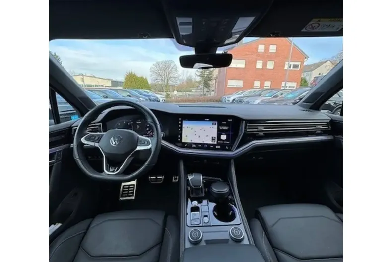 Volkswagen Touareg din 2025 cu 25.393 km - oferta VOL164105 - foto 9