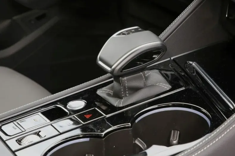 Volkswagen Touareg din 2024 cu 17.800 km - oferta VOL164106 - foto 9