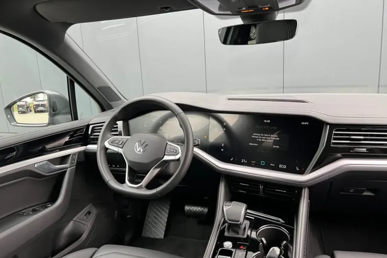 Volkswagen Touareg din 2024 cu 17.281 km - oferta VOL164109 - foto 9