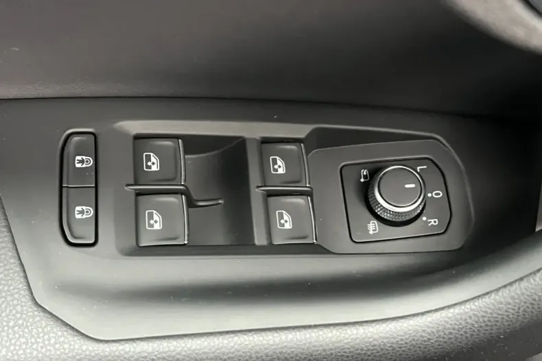 Volkswagen Touareg din 2024 cu 17.281 km - oferta VOL164109 - foto 13