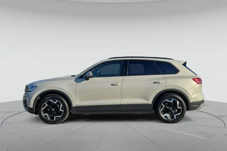 Volkswagen Touareg din 2024 cu 25.455 km - oferta VOL164111 - foto 6