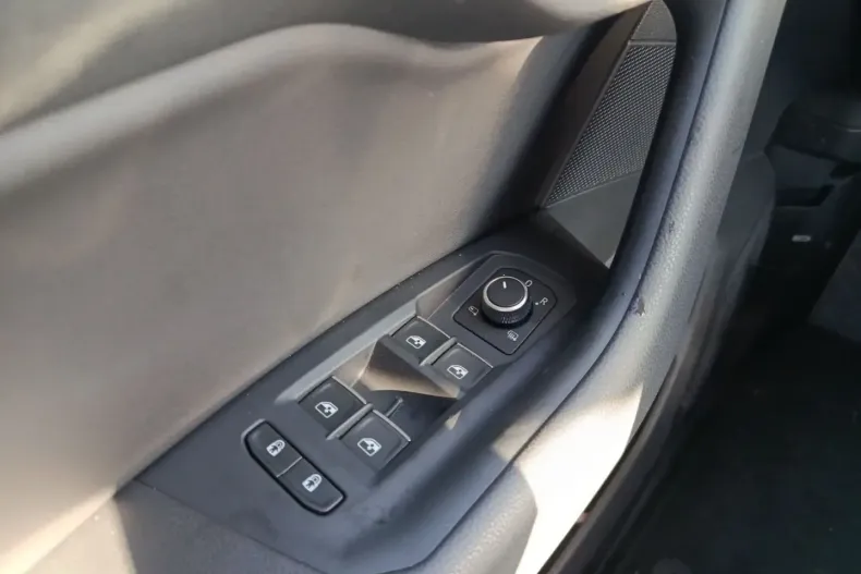 Volkswagen Touareg din 2025 cu 26.429 km - oferta VOL164112 - foto 15