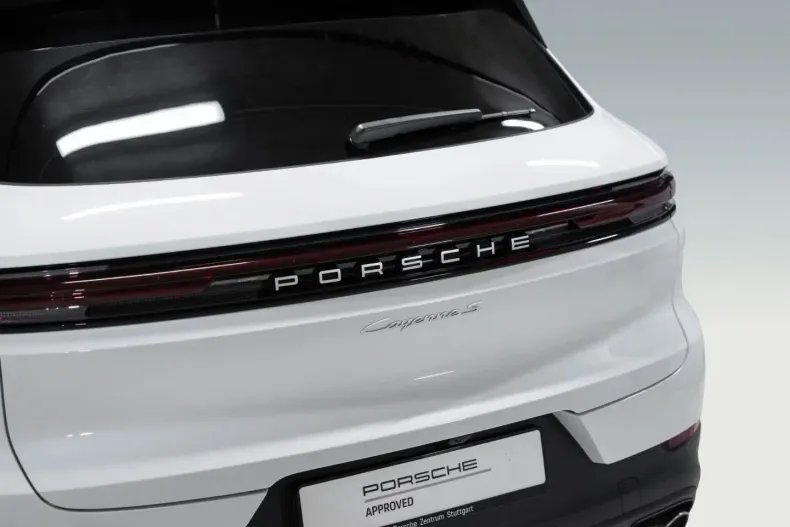 Porsche Cayenne din 2024 cu 23.600 km - oferta POR164114 - foto 11