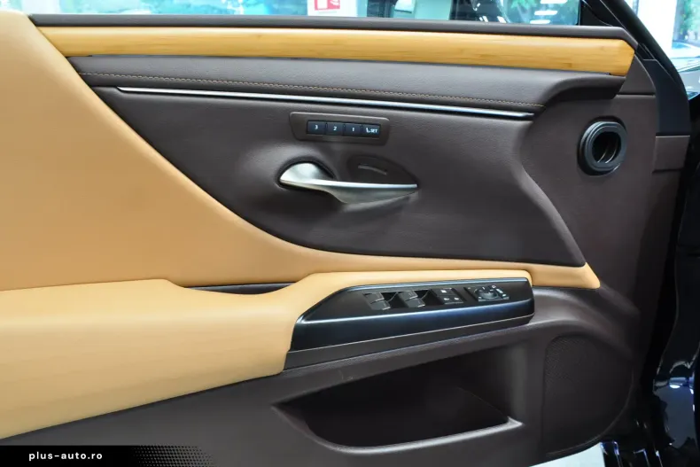 Lexus ES 300 din 2021 cu 55.000 km - oferta LEX164123 - foto 7