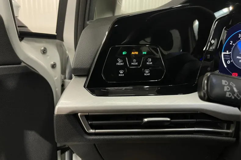 Volkswagen Golf din 2021 cu 130.268 km - oferta VOL164135 - foto 25