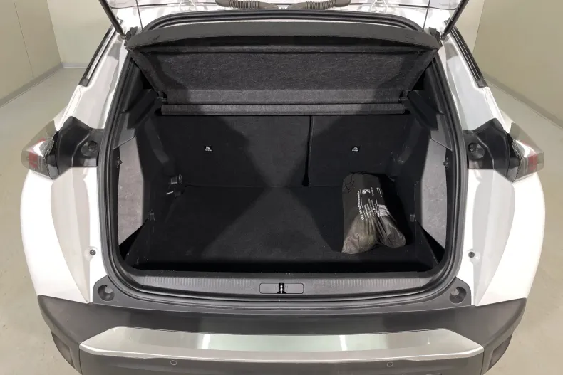 Peugeot 2008 din 2020 cu 67.888 km - oferta PEU164140 - foto 12