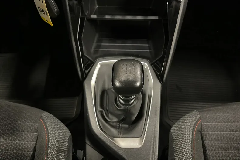 Peugeot 2008 din 2020 cu 67.888 km - oferta PEU164140 - foto 24