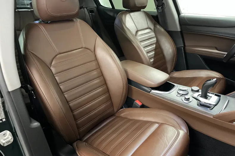 Alfa Romeo Stelvio din 2021 cu 118.101 km - oferta ALF164141 - foto 10