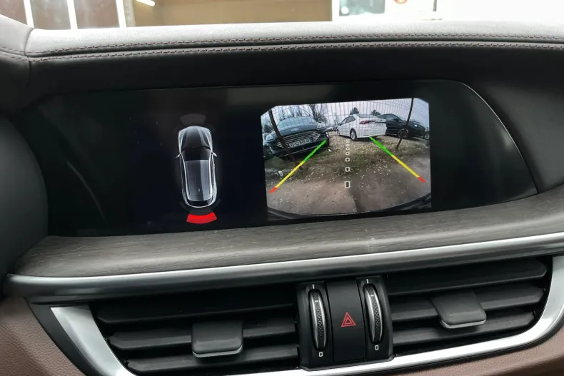 Alfa Romeo Stelvio din 2021 cu 118.101 km - oferta ALF164141 - foto 15