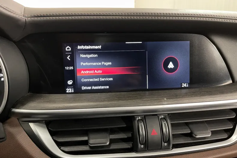 Alfa Romeo Stelvio din 2021 cu 118.101 km - oferta ALF164141 - foto 24