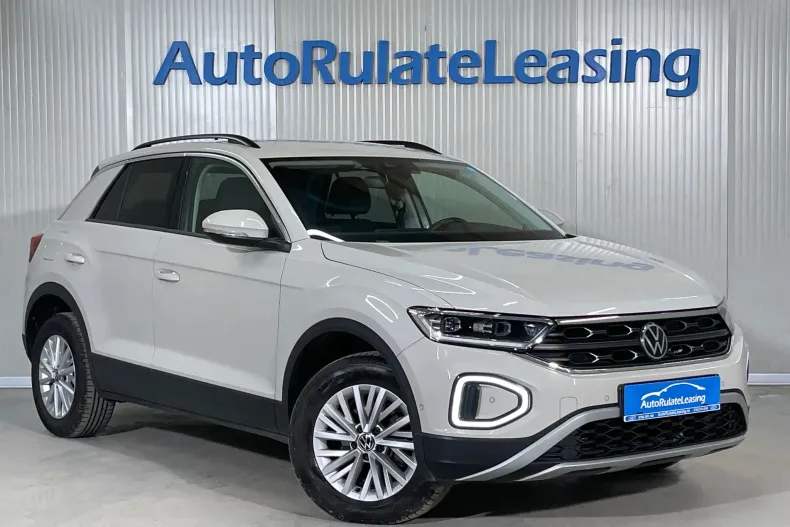 Volkswagen T-Roc din 2022 cu 63.427 km - oferta VOL164142 - foto 2