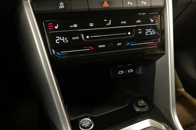 Volkswagen T-Roc din 2022 cu 63.427 km - oferta VOL164142 - foto 20