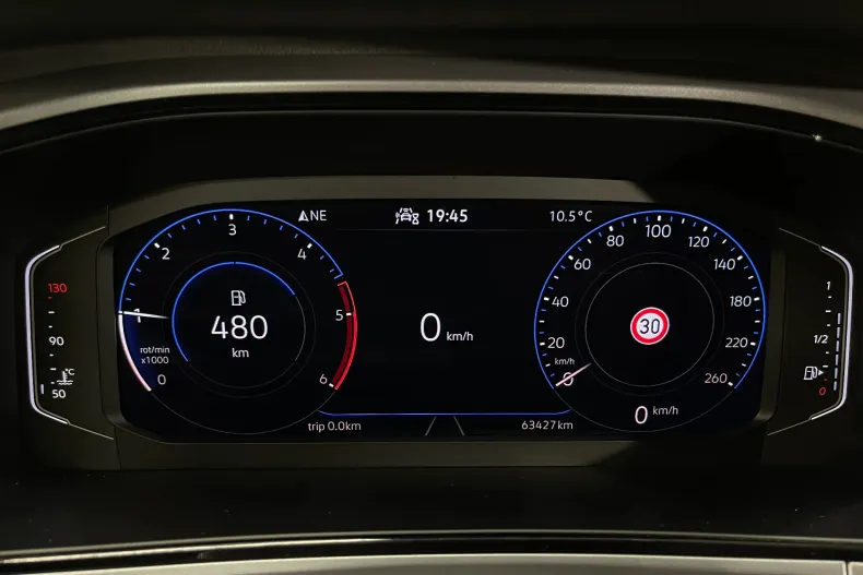 Volkswagen T-Roc din 2022 cu 63.427 km - oferta VOL164142 - foto 26