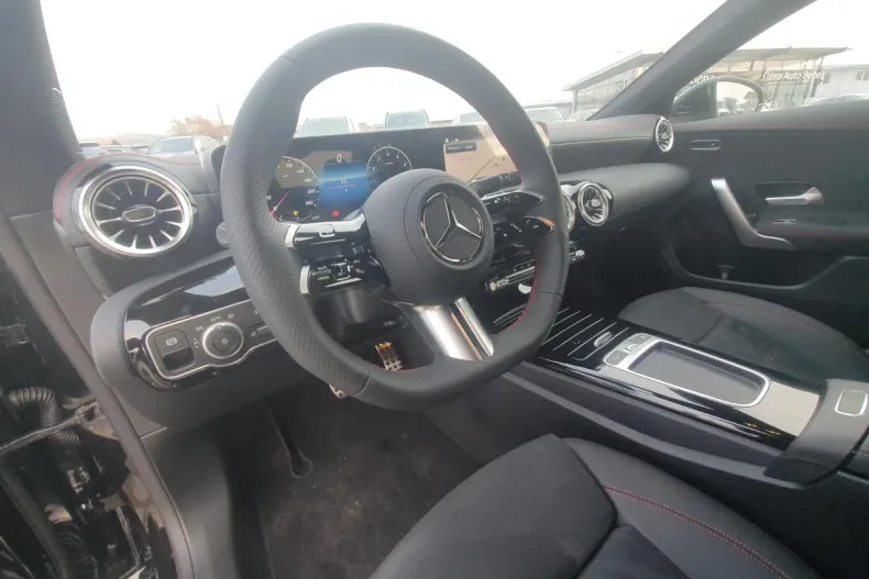 Mercedes-Benz CLA din 2024 cu 28.395 km - oferta MER164145 - foto 8