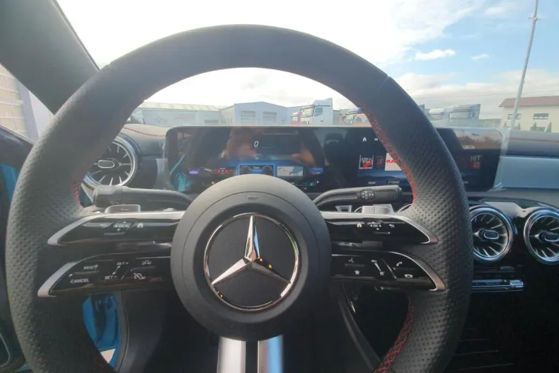 Mercedes-Benz CLA din 2024 cu 37.396 km - oferta MER164146 - foto 10