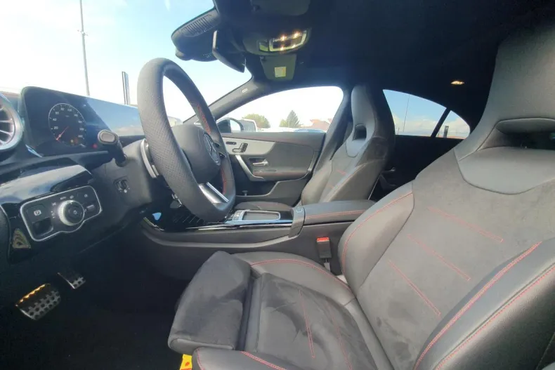 Mercedes-Benz CLA din 2024 cu 37.396 km - oferta MER164146 - foto 13