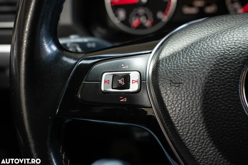 Volkswagen Amarok din 2019 cu 165.820 km - oferta VOL164154 - foto 23