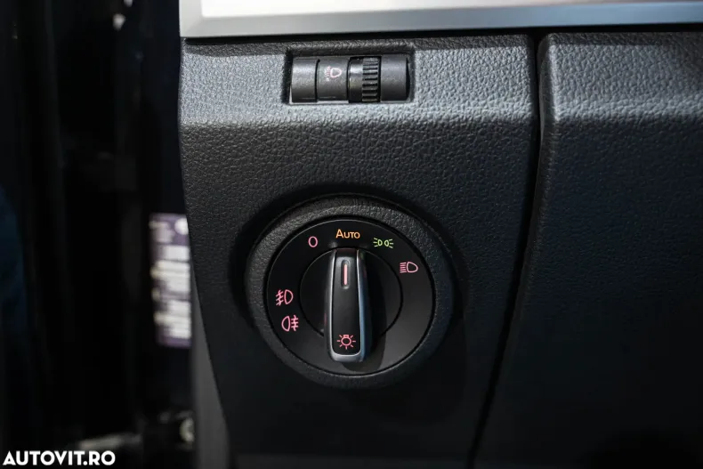 Volkswagen Amarok din 2019 cu 165.820 km - oferta VOL164154 - foto 26