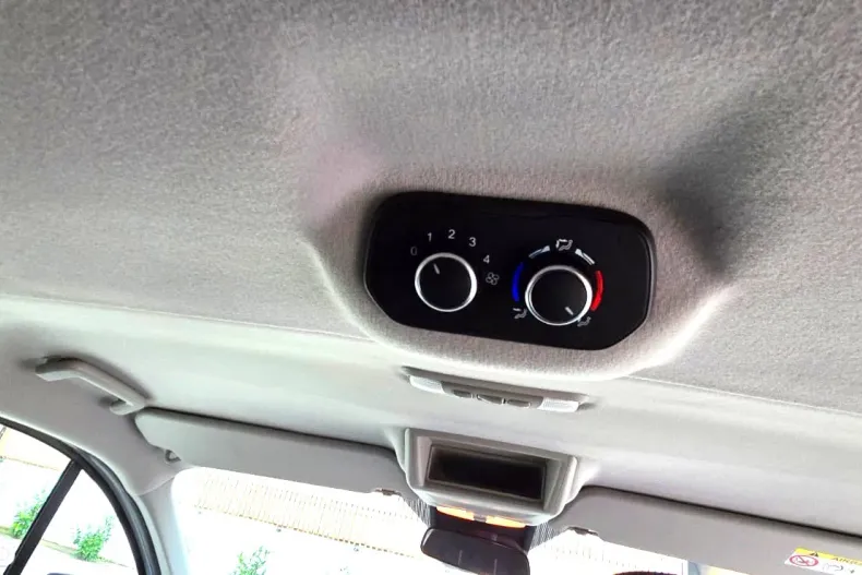 Ford Transit Custom din 2021 cu 146.000 km - oferta FOR164161 - foto 6